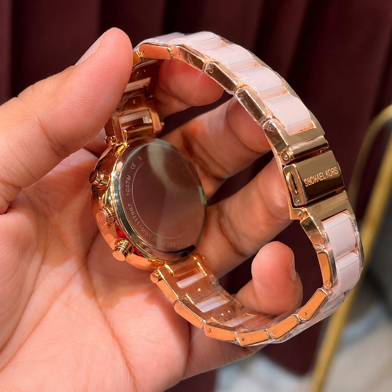 Glamorous Rose Gold Crystal Bezel Watch for Women | Elegant Luxury Style