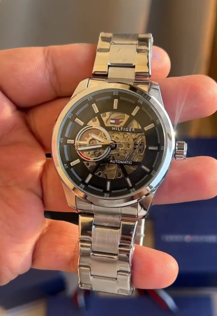 Men’s Gold Automatic Watch – Black Skeleton Dial & Premium Stainless Steel Bracelet