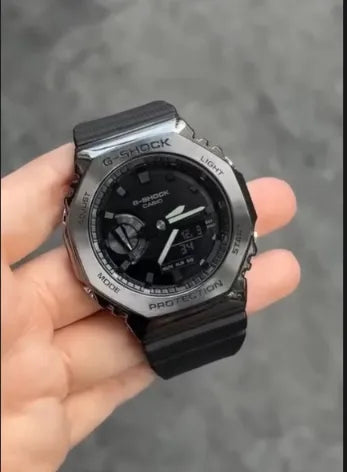 Sporty Analog Watch for Men – Durable & Stylish Wristwatch