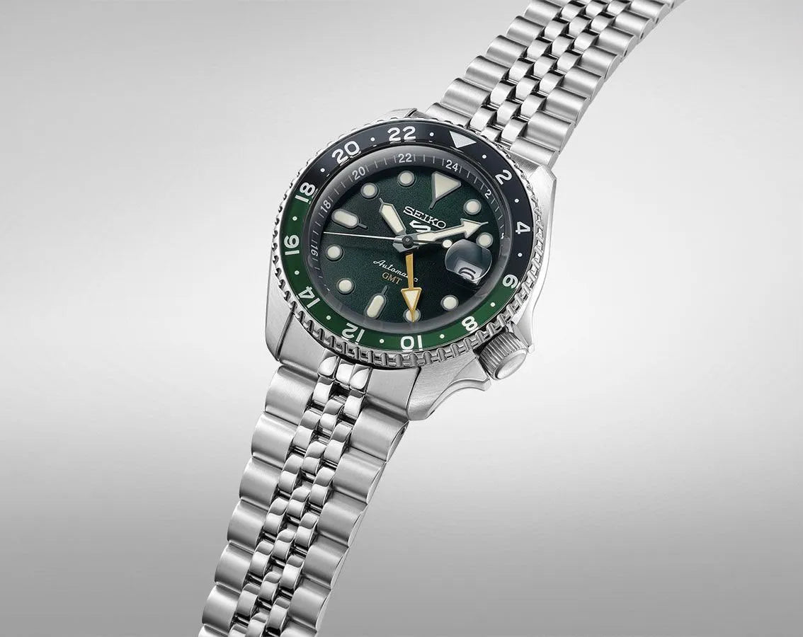 GMT Watch for Men – Luxury Travel Timepiece